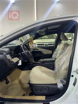 تۆیۆتا کامری